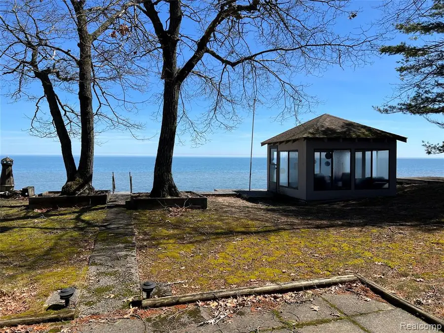 2706 N Us Highway 23, Oscoda, MI 48750 - #3