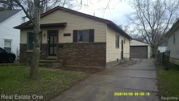 18949 Kenosha, Harper Woods, MI 48225
