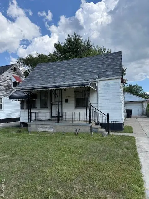 20030 Ohio, Detroit, MI 48221