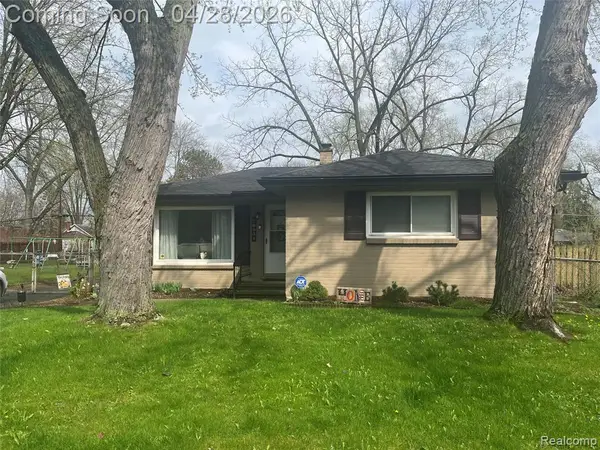 20934 Poinciana, Southfield, MI 48033