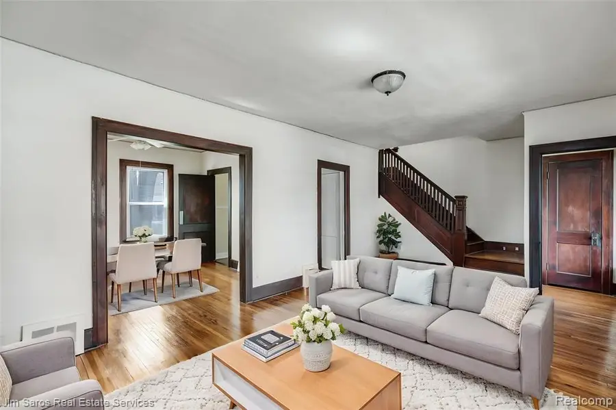 1405 Lakepointe, Grosse Pointe Park, MI 48230 - #3