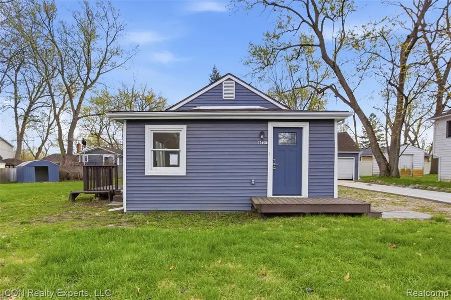 6759 Buckland, West Bloomfield, MI 48324 - #2