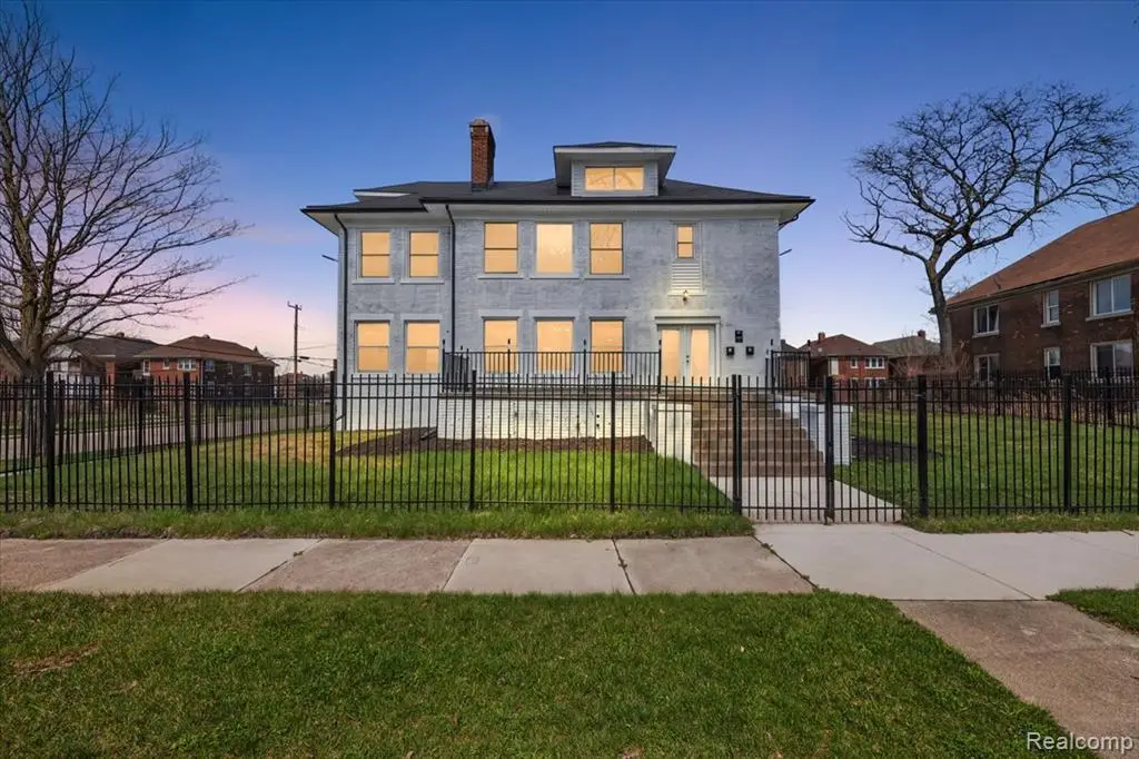 2080 Gladstone, Detroit, MI 48206 - #1