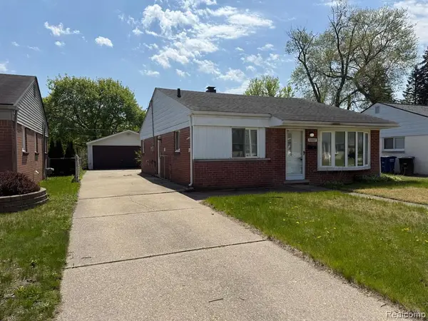 30907 Fernwood, Westland, MI 48186
