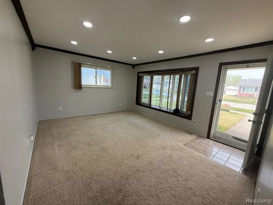 30907 Fernwood, Westland, MI 48186 - #2