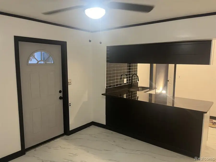 18766 Kingsville, Harper Woods, MI 48225 - #2