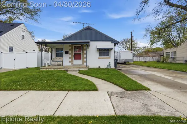 22449 California, Saint Clair Shores, MI 48080