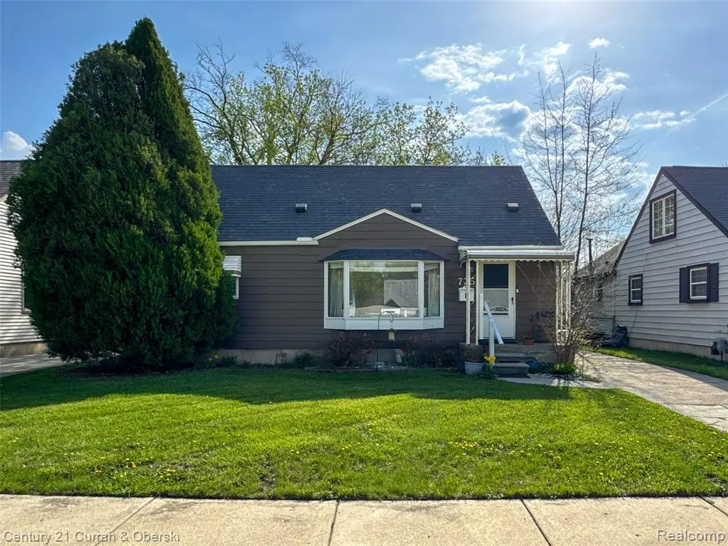 725 S Manitou, Clawson, MI 48017 - #1