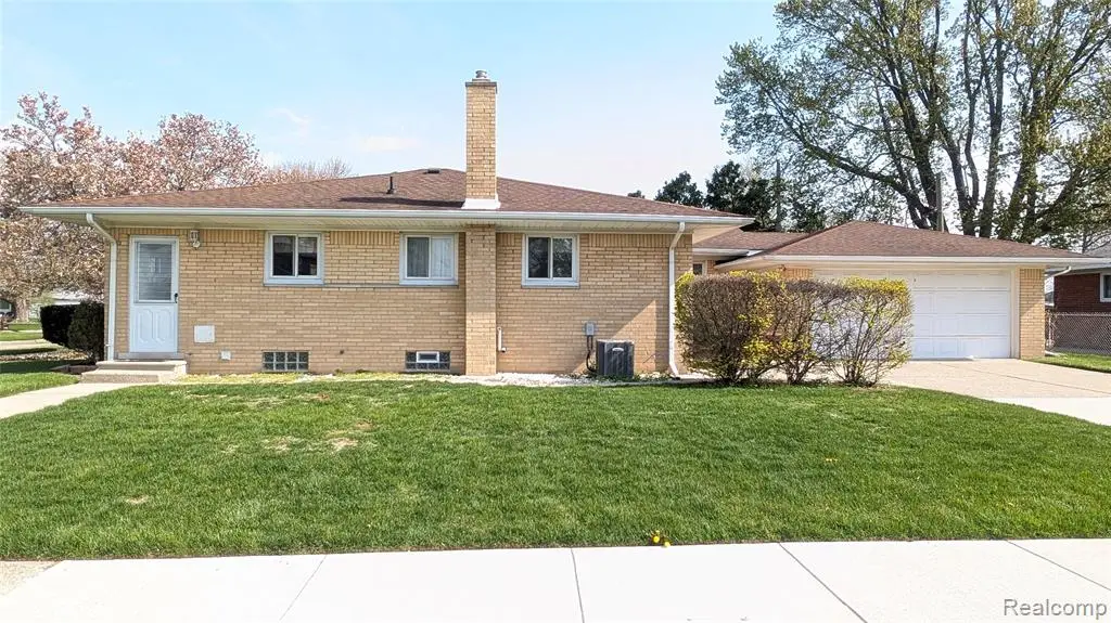 21562 Winshall, Saint Clair Shores, MI 48081 - #1