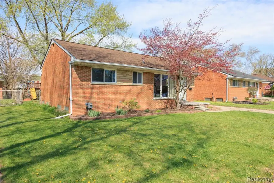 25515 Patricia, Warren, MI 48091 - #3