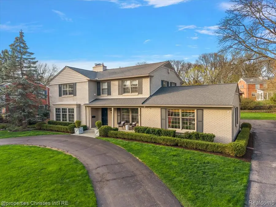 2684 Bradway, Bloomfield Hills, MI 48301 - #3