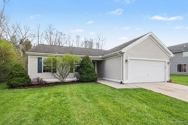 4394 Harrier, Burton, MI 48519