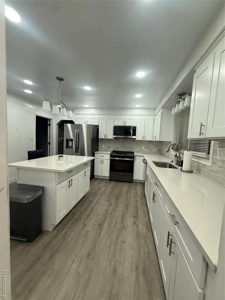 44862 Willis, Belleville, MI 48111 - #2