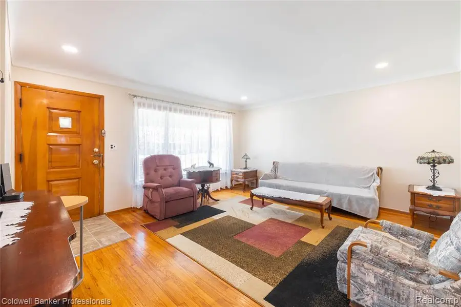 8915 Wormer, Redford, MI 48239 - #3