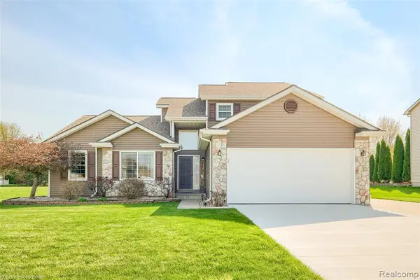 1447 Crystal Pond, Davison, MI 48423