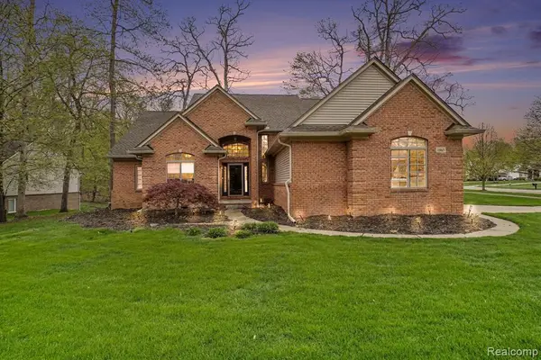 1865 Elkridge, Highland, MI 48356