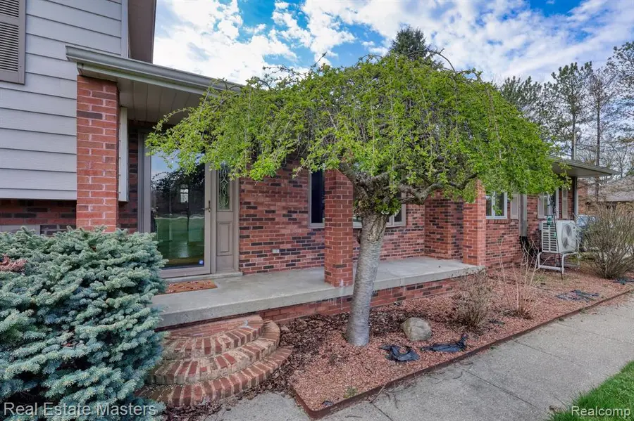 8187 N Elms, Flushing, MI 48433 - #3