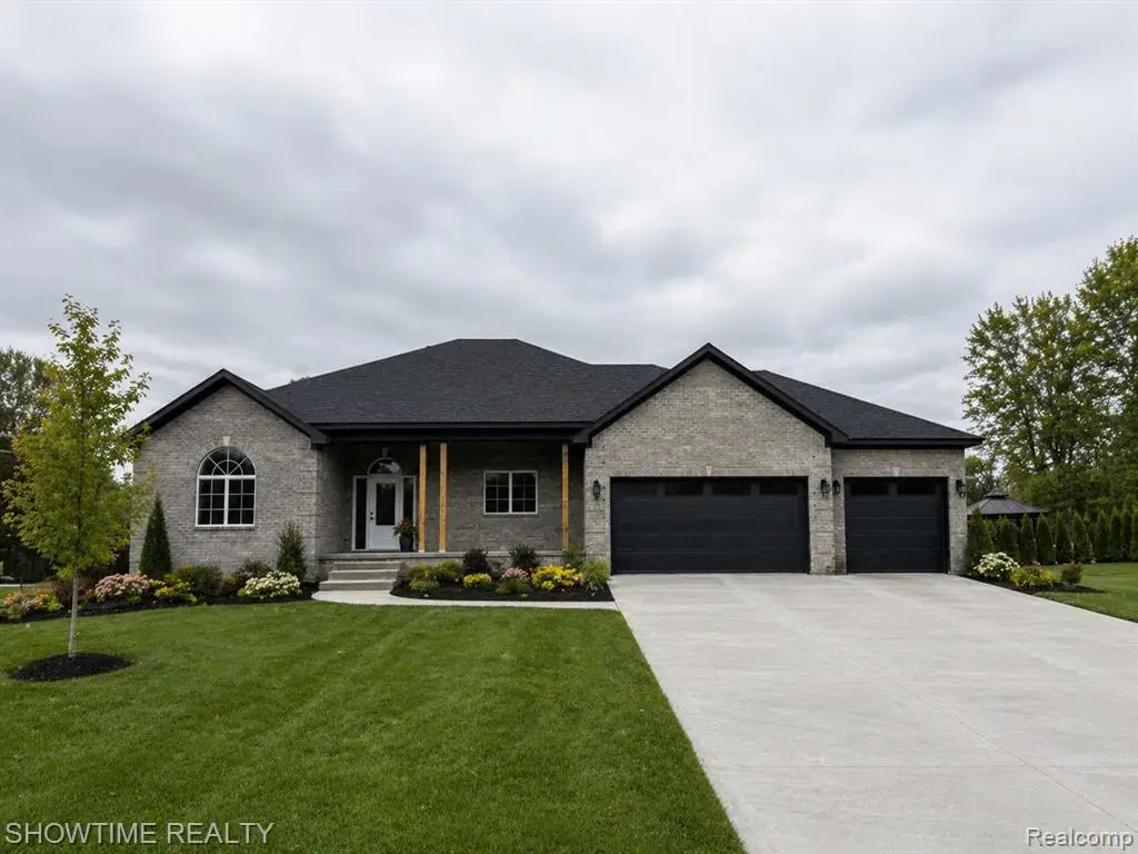 68125 Lake Angela, Richmond, MI 48062 - #1