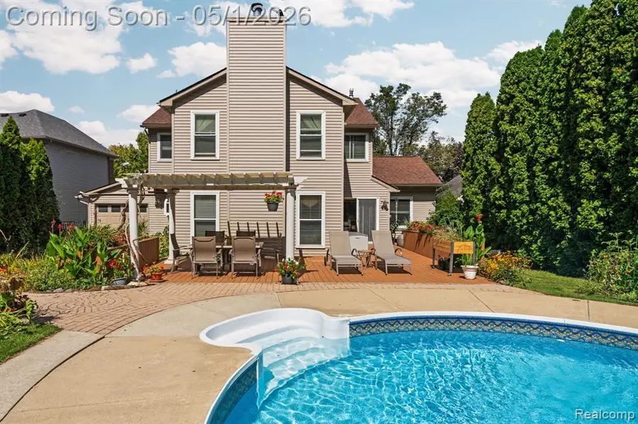 1861 Twin Sun, Walled Lake, MI 48390 - #3