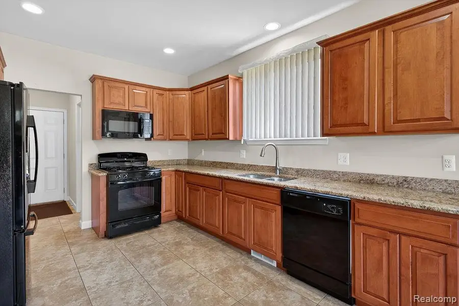 21775 Mary Rose, Macomb, MI 48044 - #2