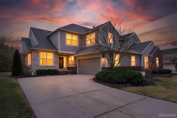 3805 Winding Brook #22, Rochester Hills, MI 48309