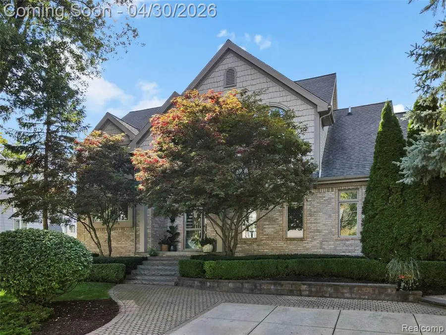 12210 Mantawauka, Fenton, MI 48430 - #3