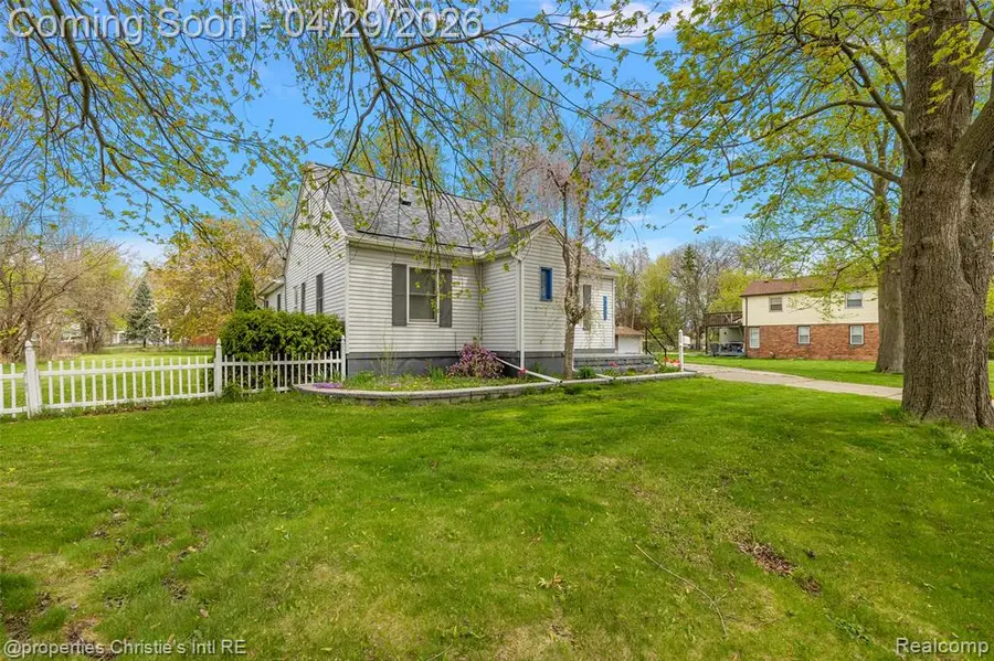 21301 Saint Gertrude, Saint Clair Shores, MI 48081 - #3