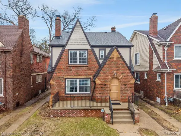 17394 Warrington, Detroit, MI 48221