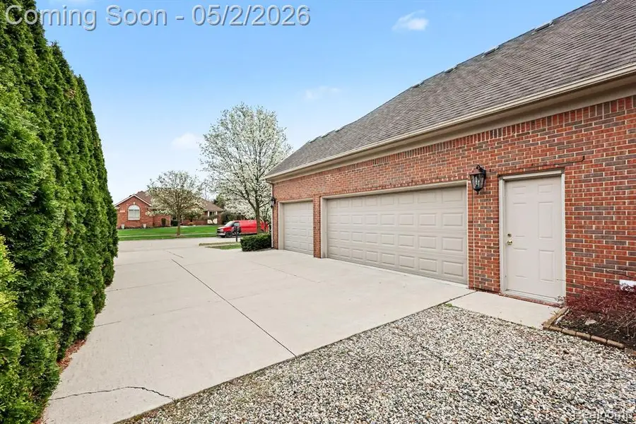 13823 Blue Beech, Shelby, MI 48315 - #2