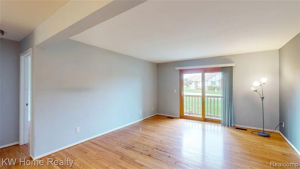 15769 Balfour #22, Macomb, MI 48044 - #1