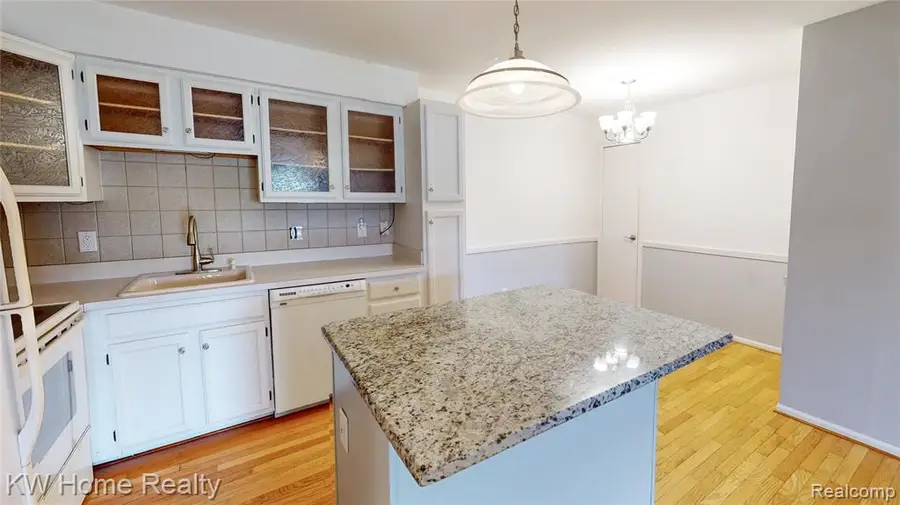 15769 Balfour #22, Macomb, MI 48044 - #3