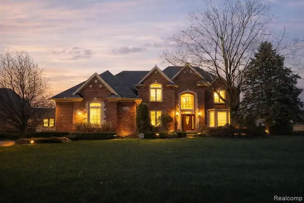 54182 Queensborough, Shelby Twp, MI 48315