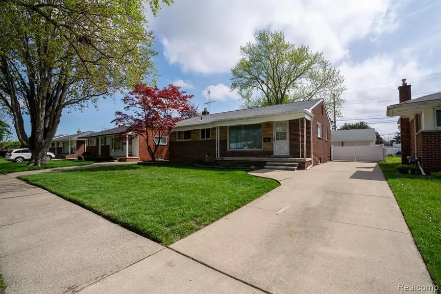 2519 Medford, Trenton, MI 48183 - #2