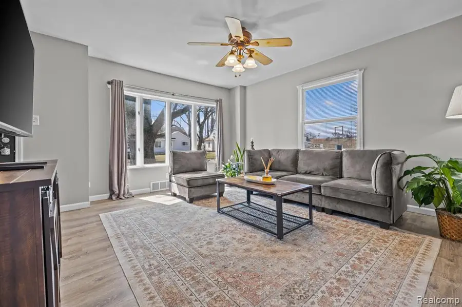 33494 Pierce, Garden City, MI 48135 - #2