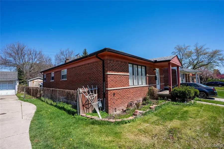 24628 Currier, Dearborn Heights, MI 48125 - #2