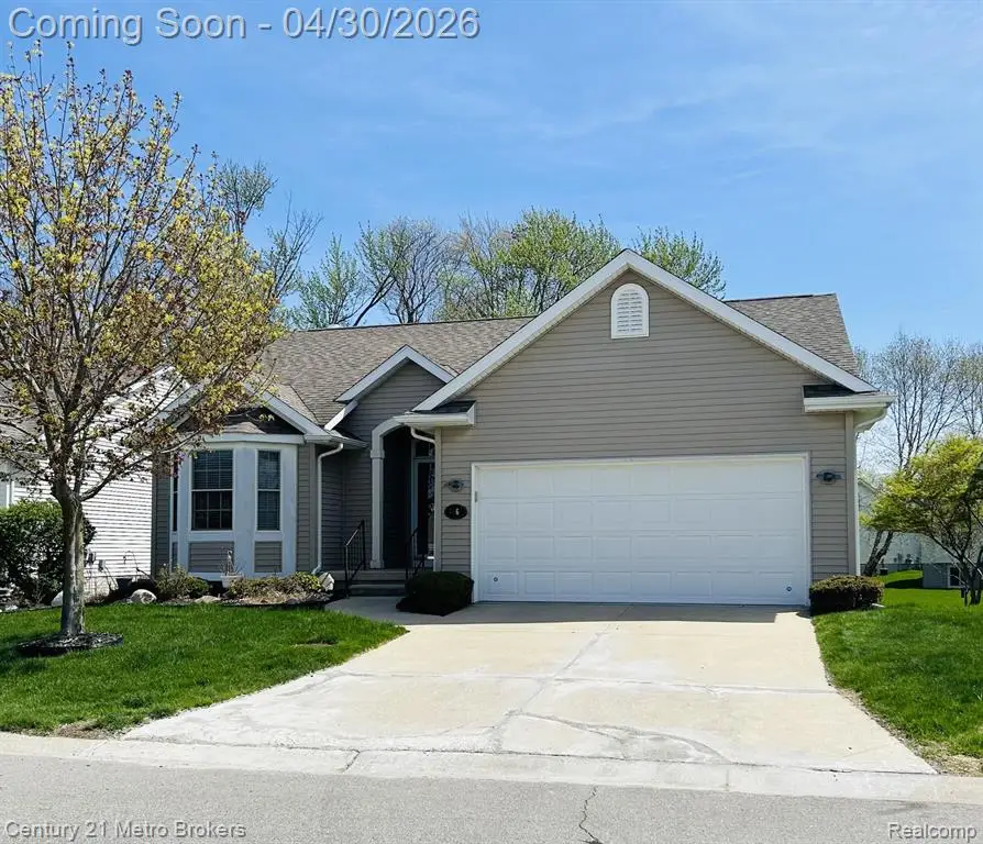 4467 Cross Creek, Burton, MI 48509 - #2