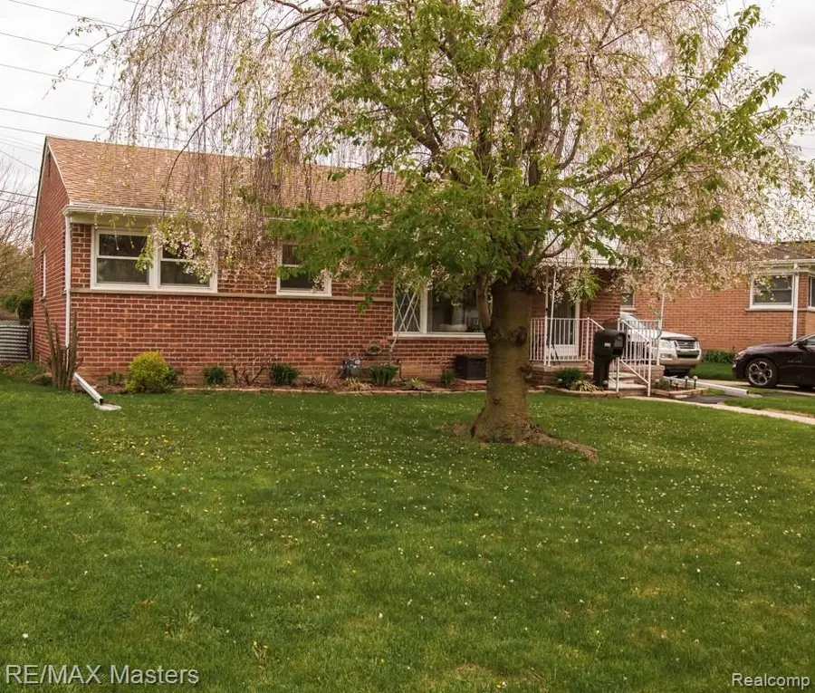 15121 Pennsylvania, Allen Park, MI 48101 - #3