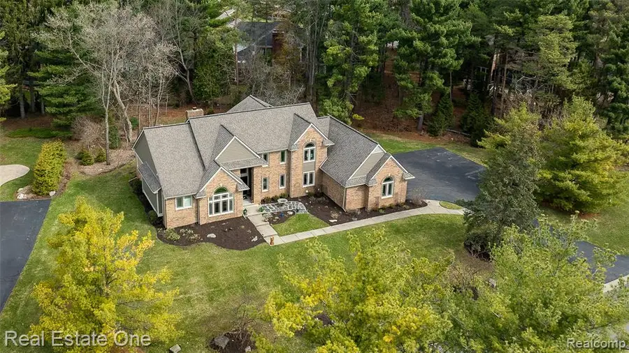 5350 Hidden Pines, Brighton, MI 48116 - #3