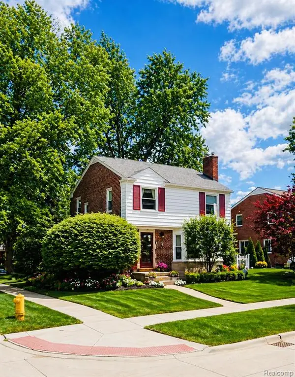 301 Claremont, Dearborn, MI 48124