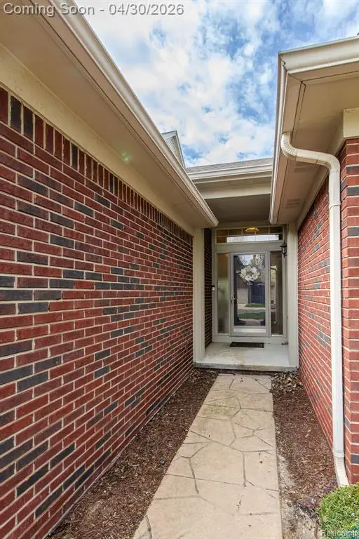 50077 Lexington, Utica, MI 48317 - #3