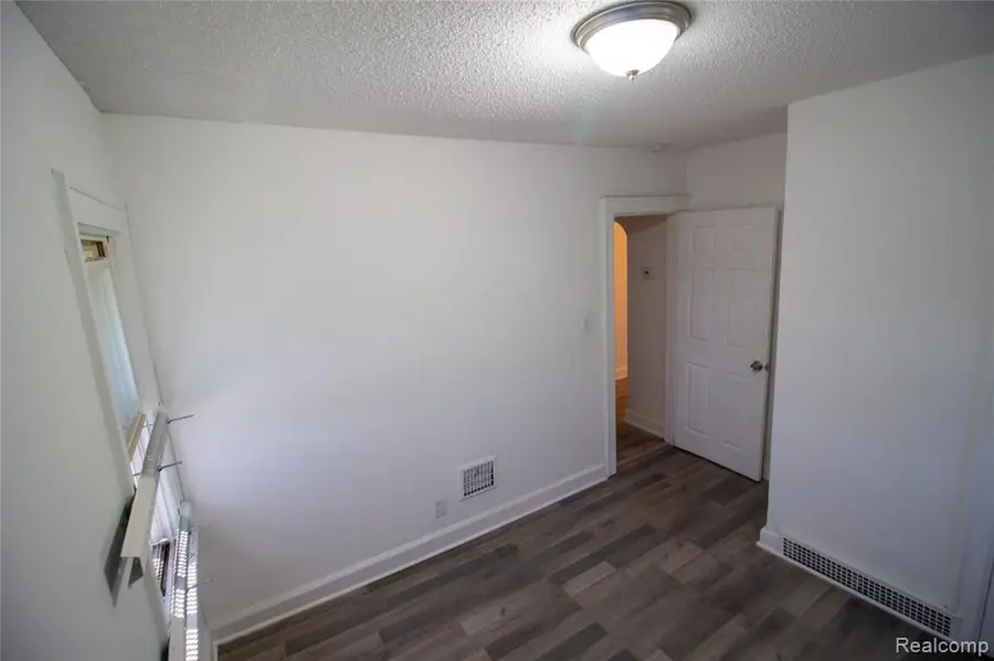 15340 Evanston, Detroit, MI 48224 - #2