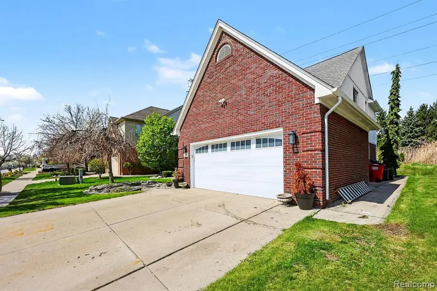 57595 Yorkshire, Washington, MI 48094 - #3