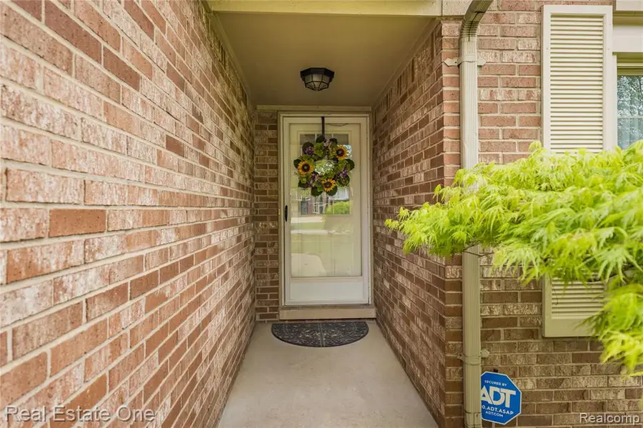 27586 David Givens, Warren, MI 48092 - #2