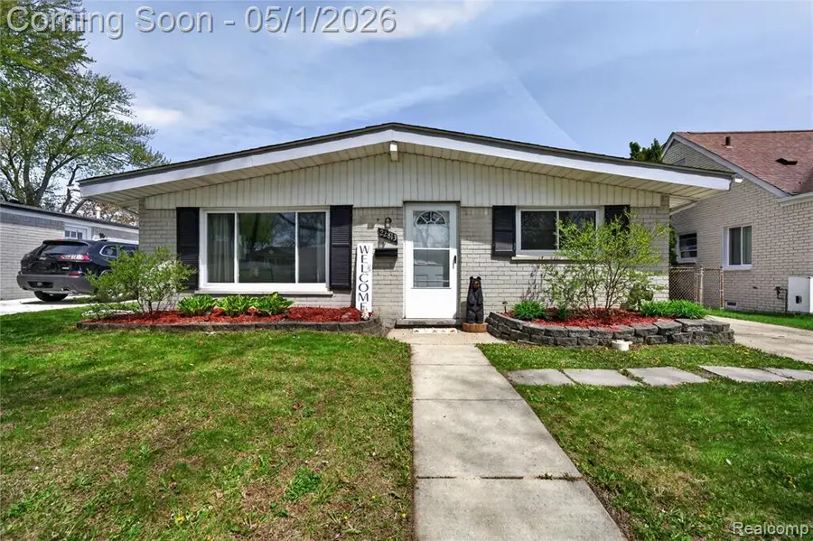 22813 Detour, Saint Clair Shores, MI 48082 - #2