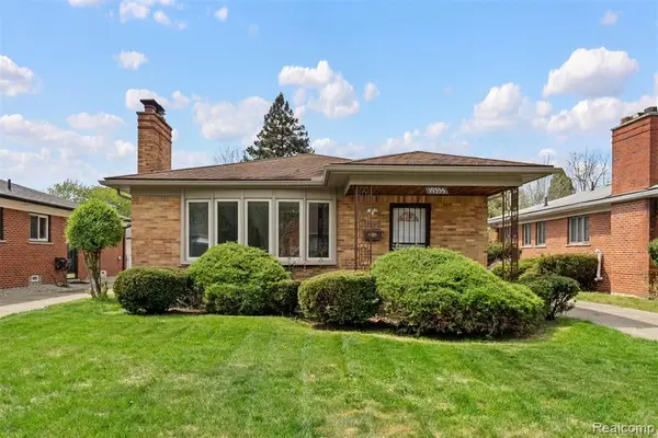 19335 Chapel, Detroit, MI 48219