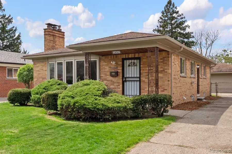 19335 Chapel, Detroit, MI 48219 - #2