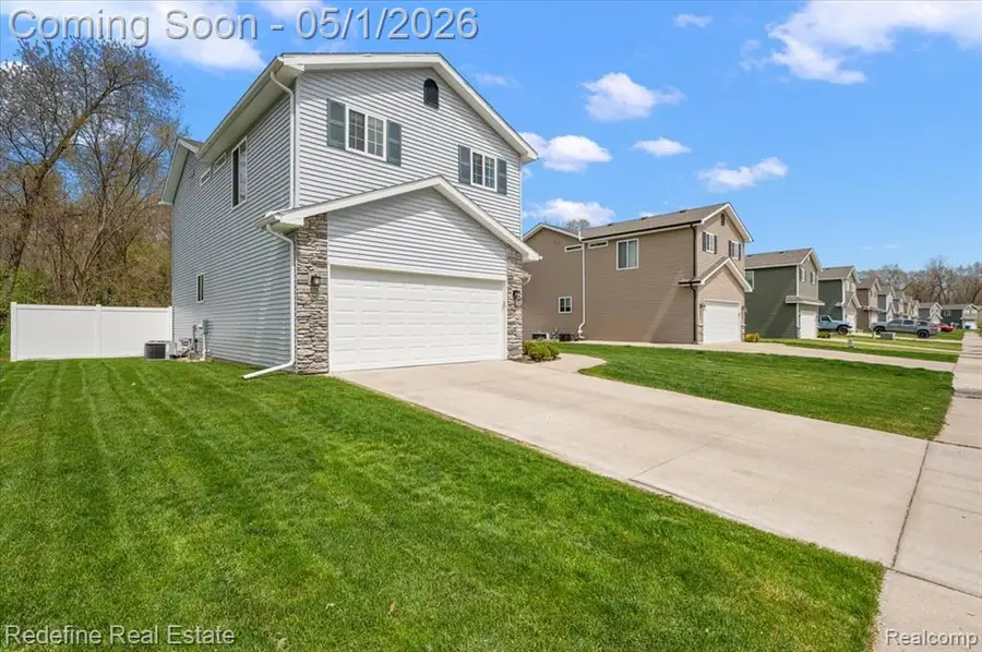 310 Fountain Park, Waterford, MI 48327 - #2