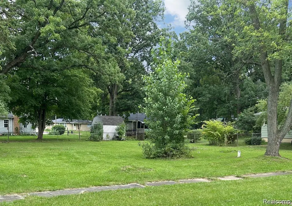 1465 Mcewen, Burton, MI 48509 - #1