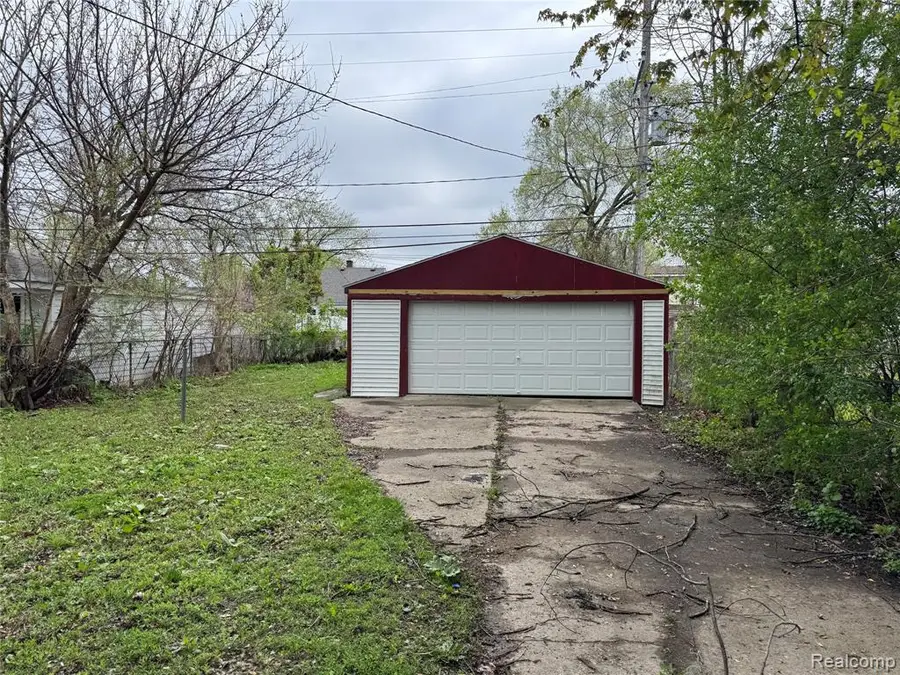 6490 Rosemont, Detroit, MI 48228 - #2