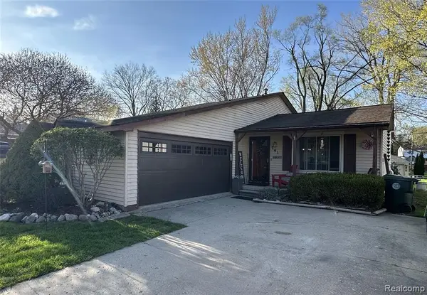 741 Mariday, Lake Orion, MI 48362